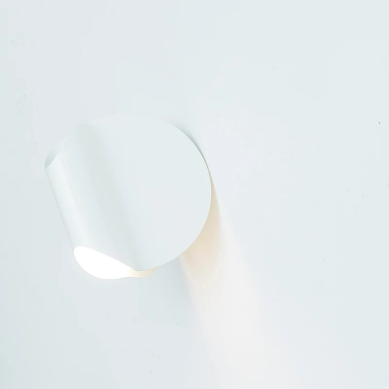 OliveLab Oplà Wall Lamp