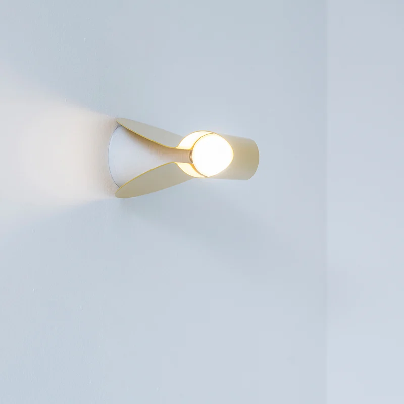 OliveLab Oplà Wall Lamp