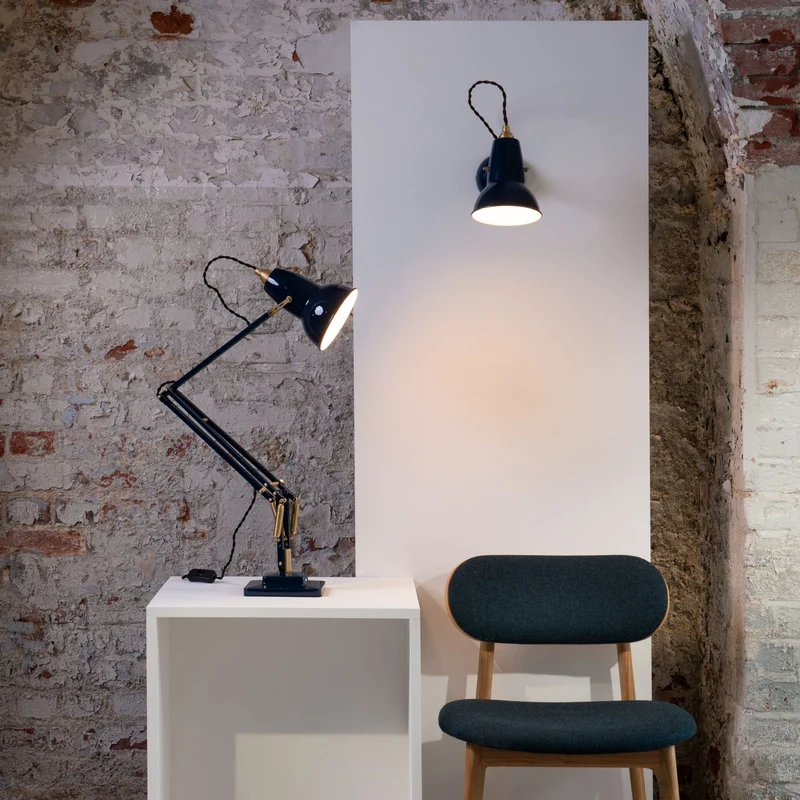 Anglepoise Original 1227 Desk Lamp (Jet Black) - Second Chance