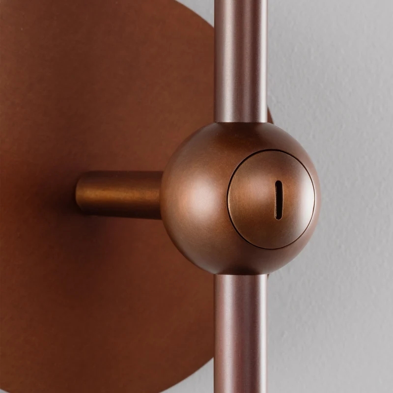 Schwung Babylon Single Wall Sconce
