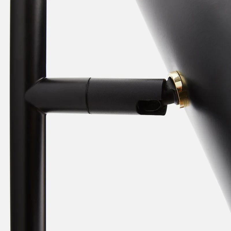 Woud Cono Wall Lamp