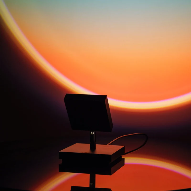 Halo Edition Mini Horizon Table Lamp