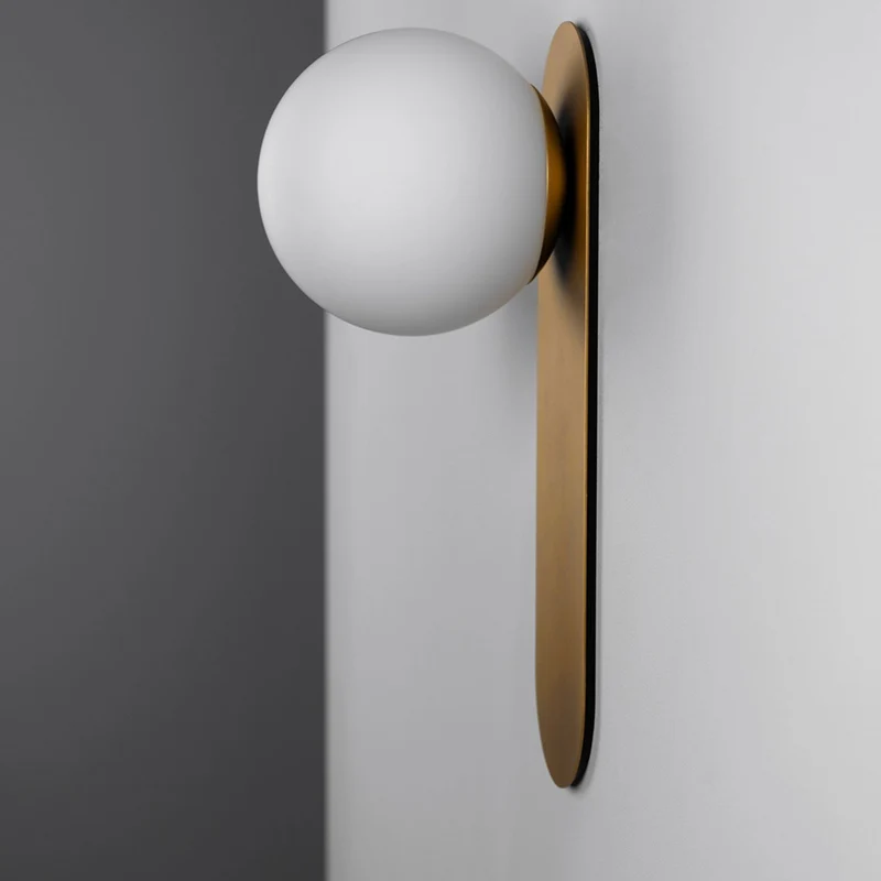 Schwung Adrion Wall Lamp
