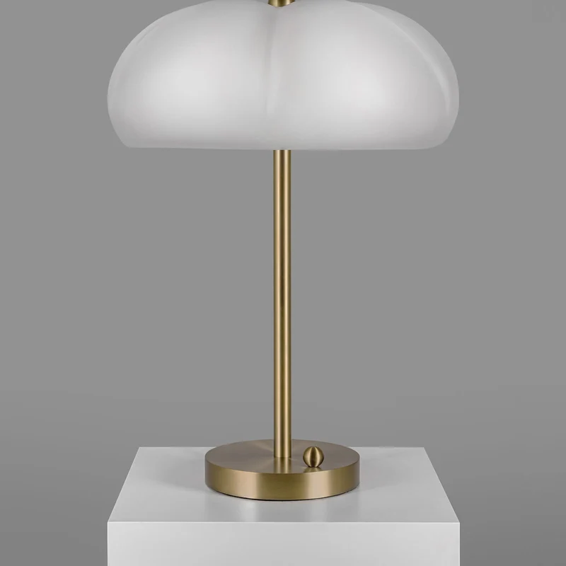 Schwung Hana Table Lamp