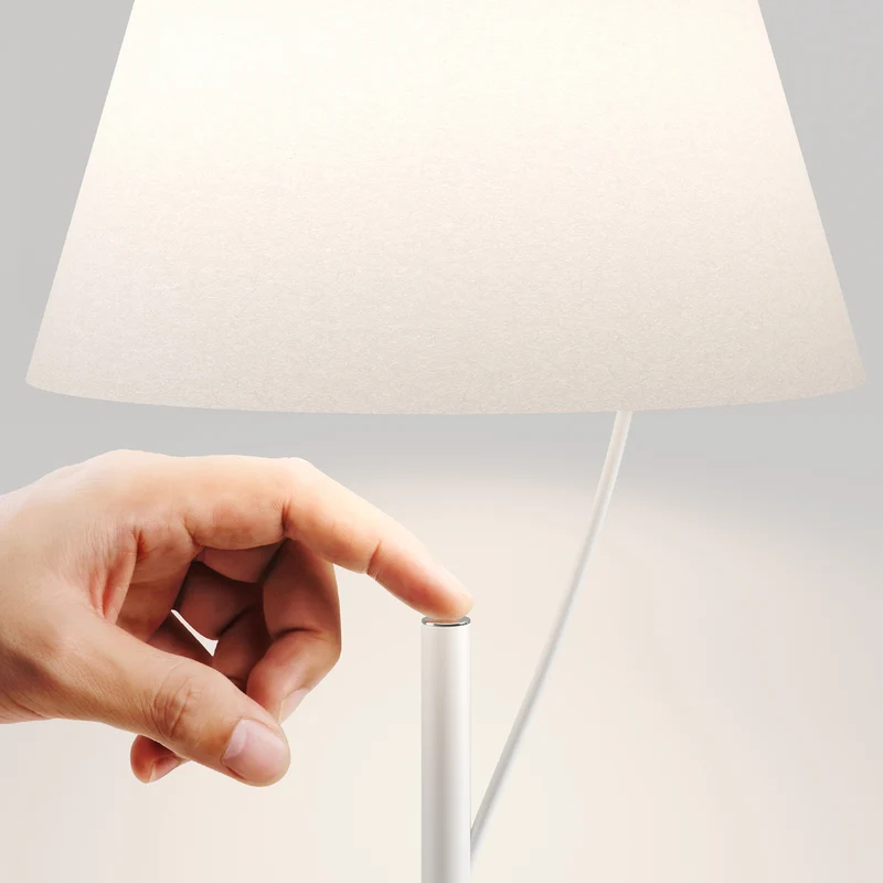 Lodes Hover Table Lamp