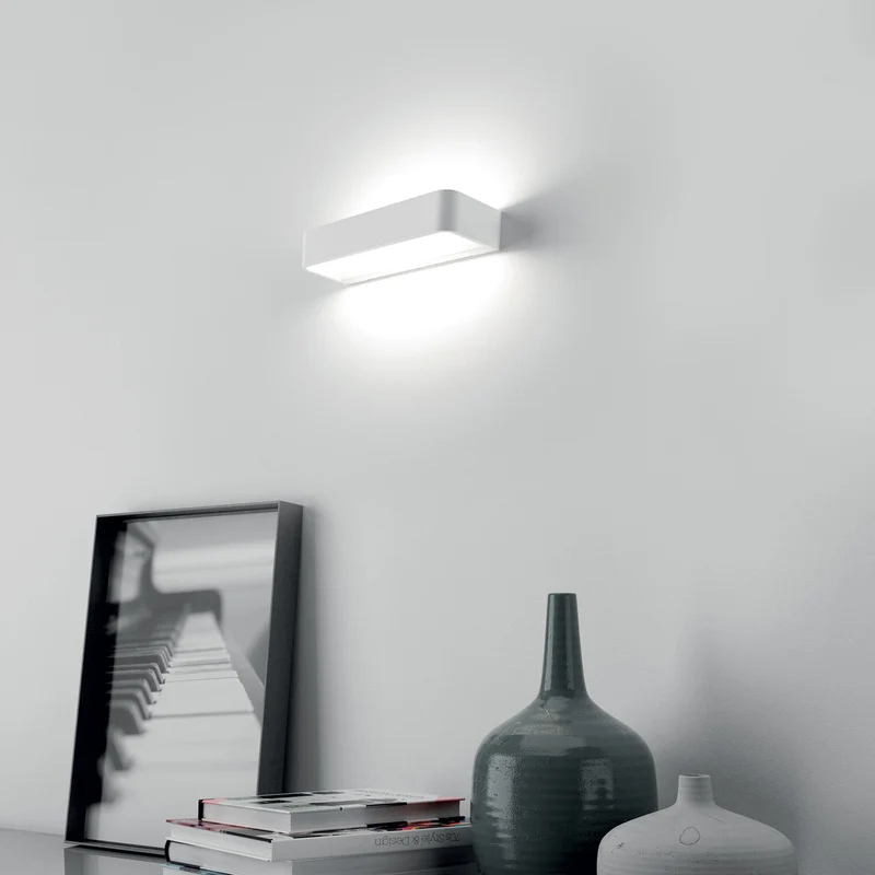 Rotaliana Frame W1 Wall Lamp