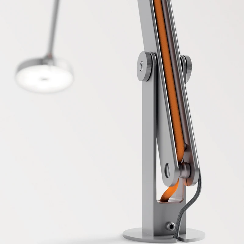 Rotaliana String Table Lamp
