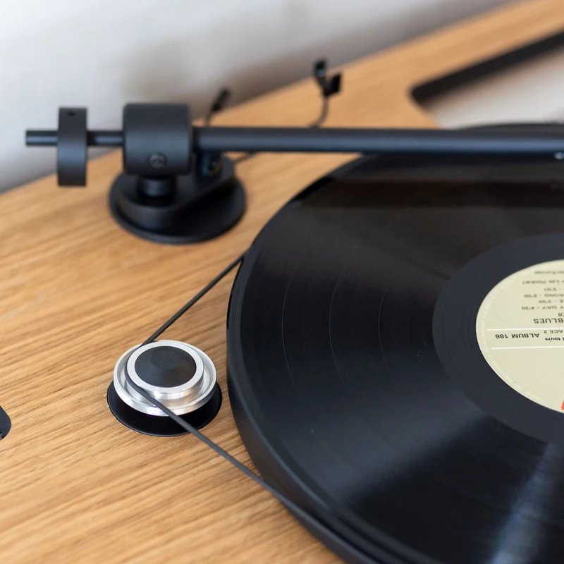 La Boite concept LX Turntable and speaker Connect