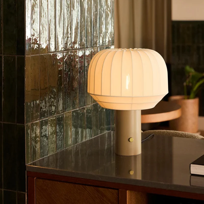Northern Tradition Table Lamp