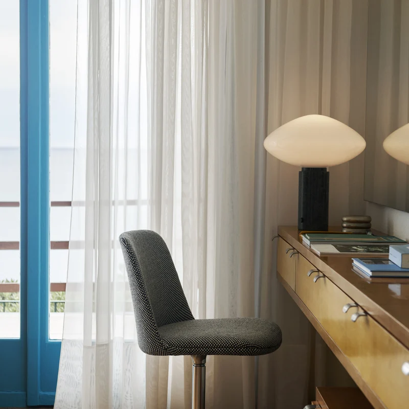 &Tradition Mist AP17 Table Lamp - UK Version
