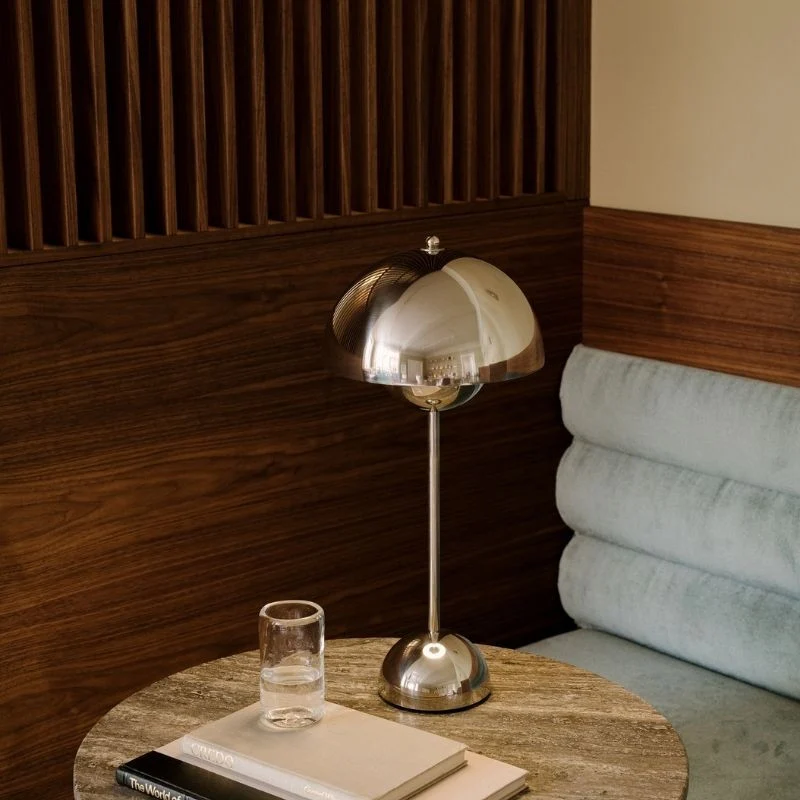 &Tradition Flowerpot VP3 Table Lamp