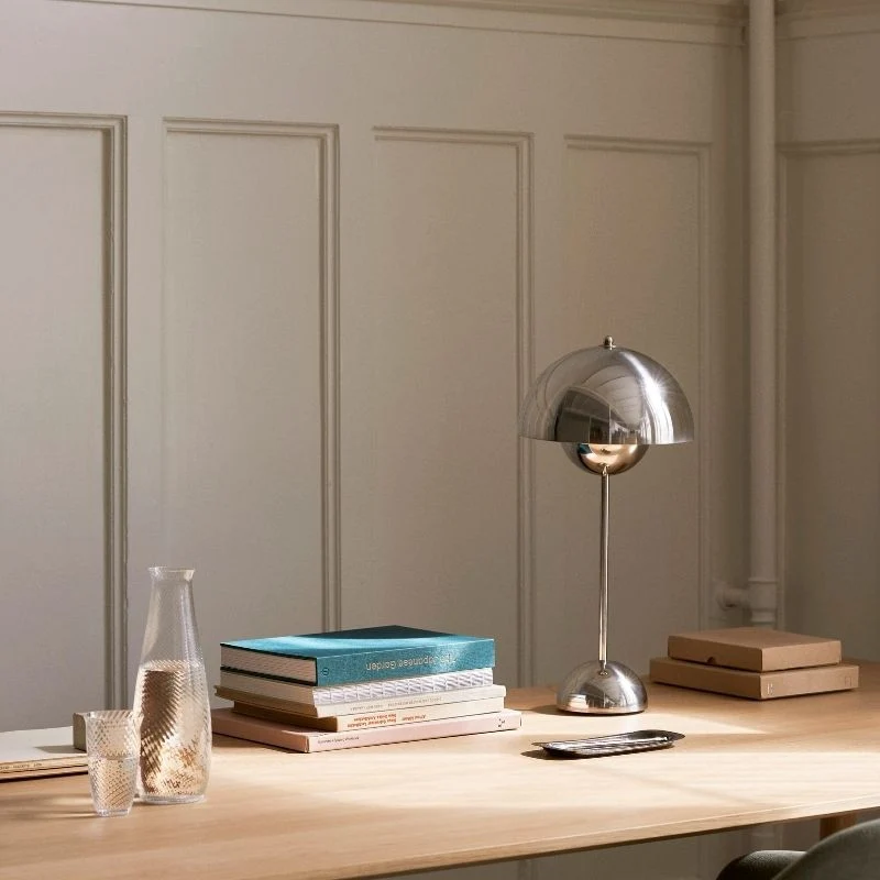 &Tradition Flowerpot VP3 Table Lamp