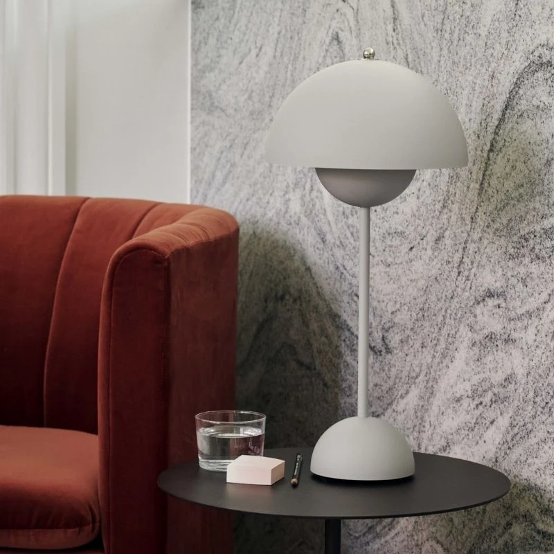 &Tradition Flowerpot VP3 Table Lamp