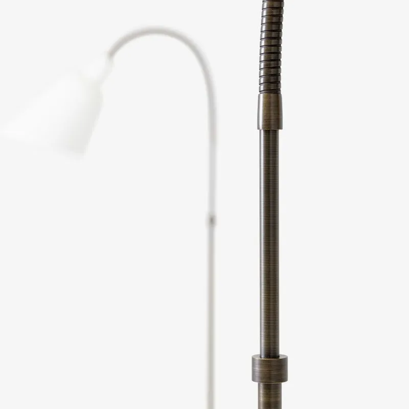 &Tradition Bellevue AJ7 Floor Lamp