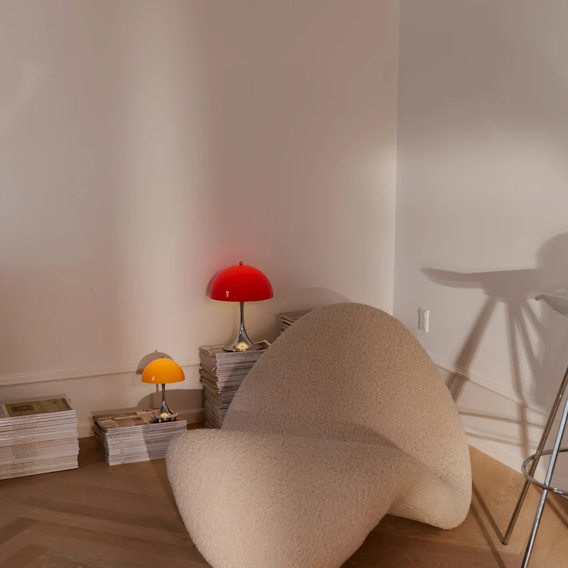 Louis Poulsen Panthella 250 Portable Lamp