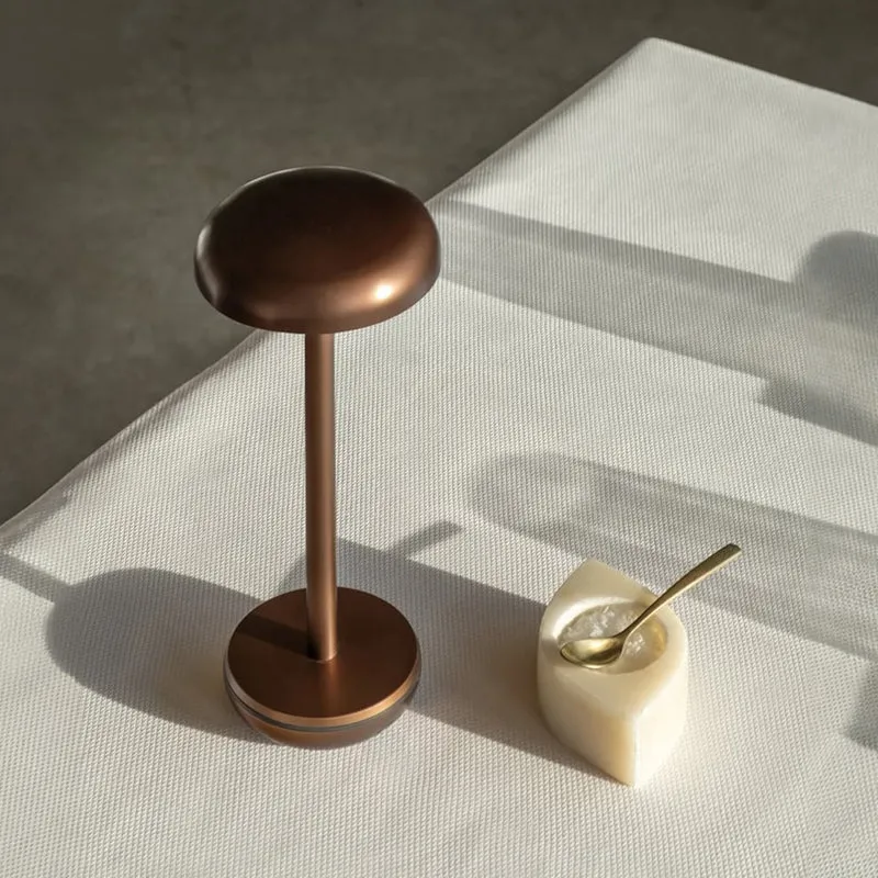 Humble Air Portable Lamp