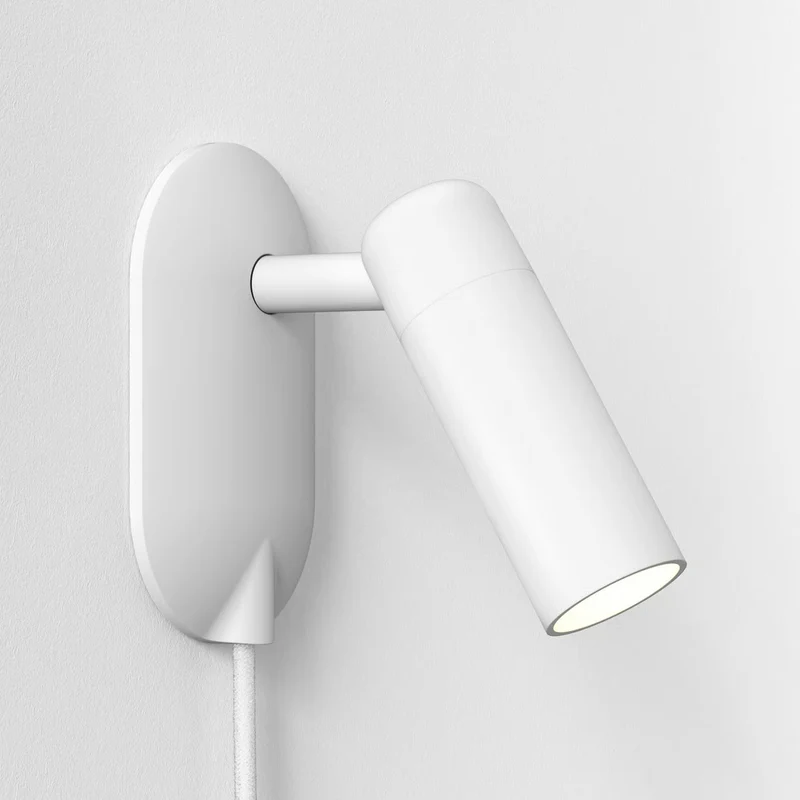 Astro Gio Plug-in Reading Light