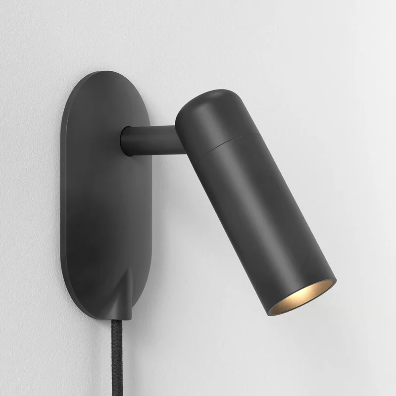 Astro Gio Plug-in Reading Light