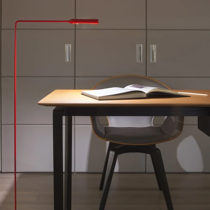 Lumina Flo Lounge Floor Lamp