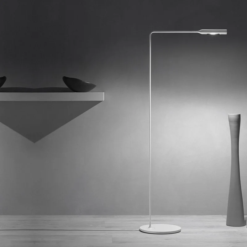Lumina Flo Lounge Floor Lamp