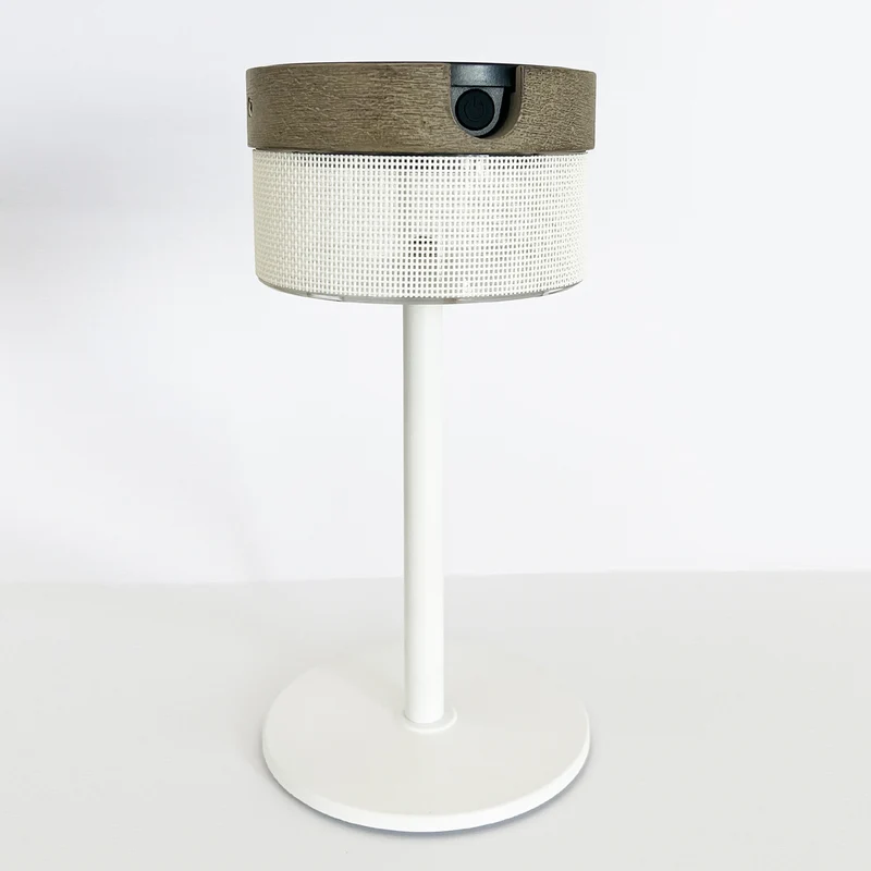 Les Jardins Bateak Solar Table Lamp