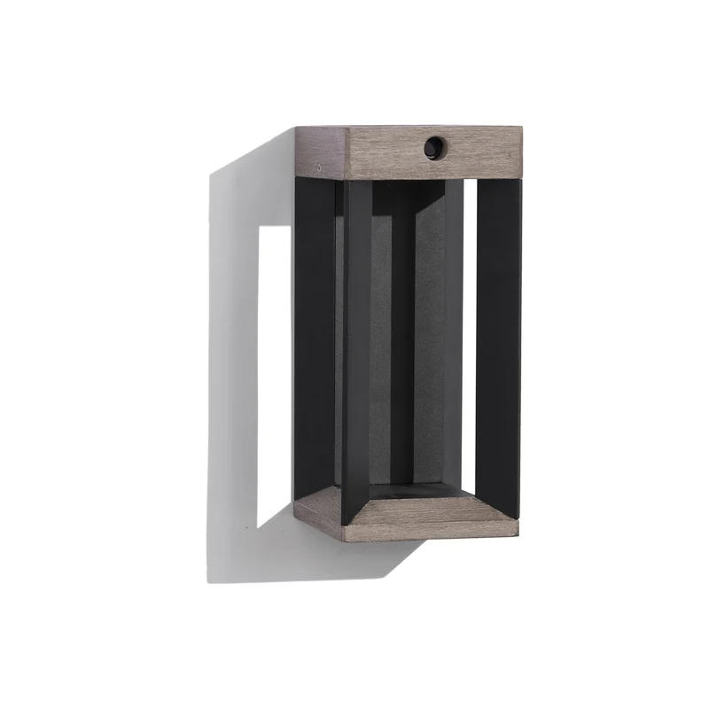 Les Jardins Teckalu Solar Wall Lamp