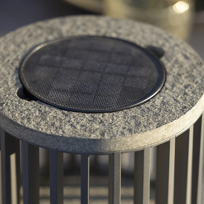 Les Jardins Halo Solar Lamp
