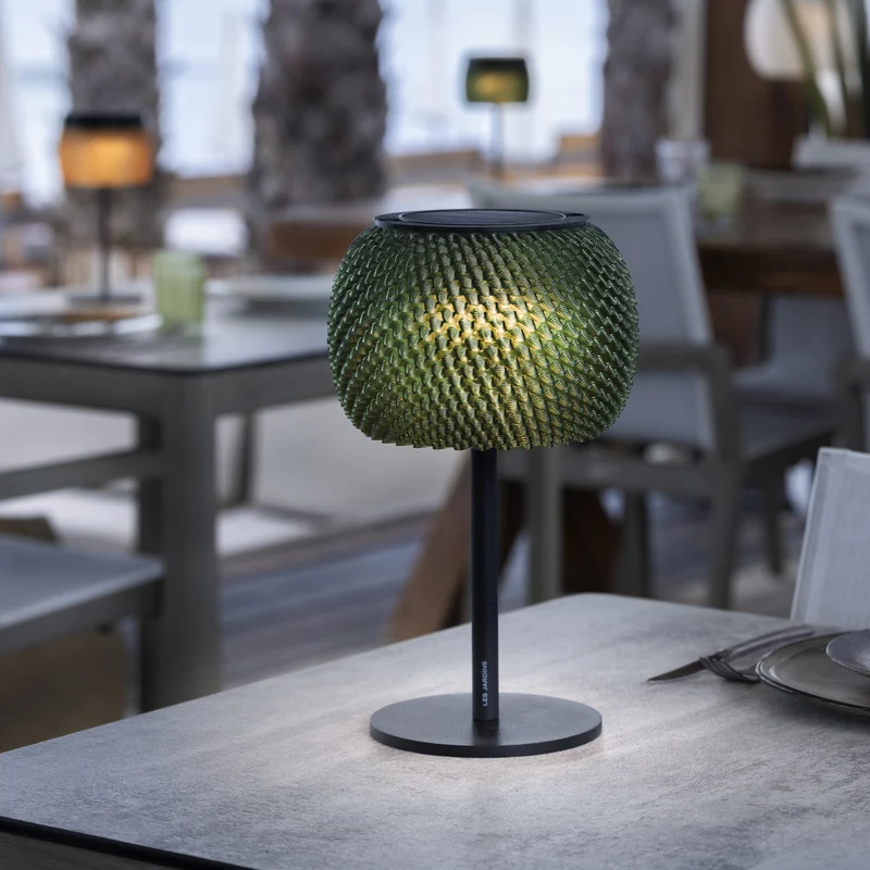 Les Jardins Lolie Solar Table Lamp