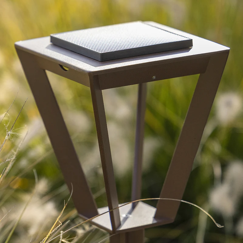 Les Jardins Metro Solar Bollard