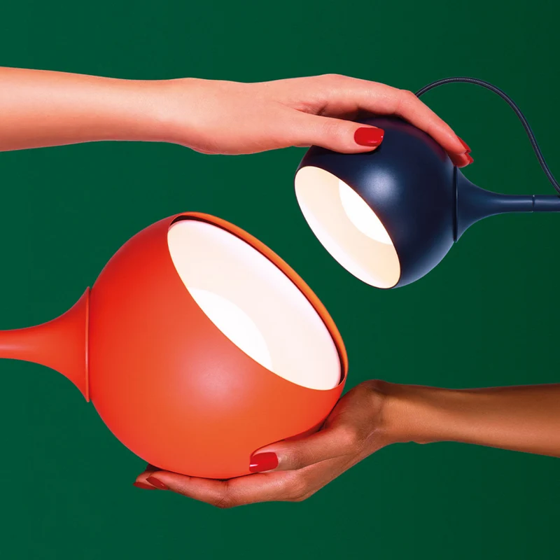 Artemide Ixa Arm Wall Lamp