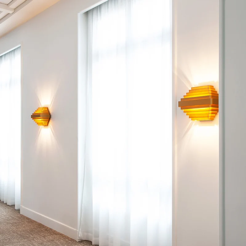 Wever & Ducre J.J.W Wall Lamp