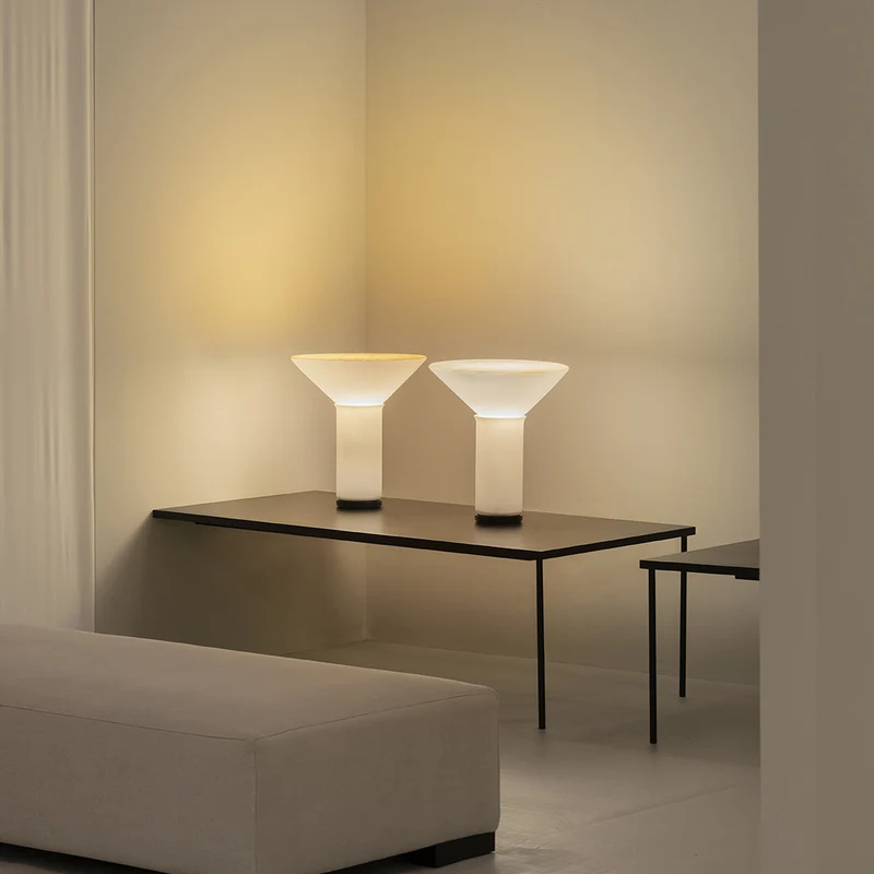 A-emotional light Era Table Lamp
