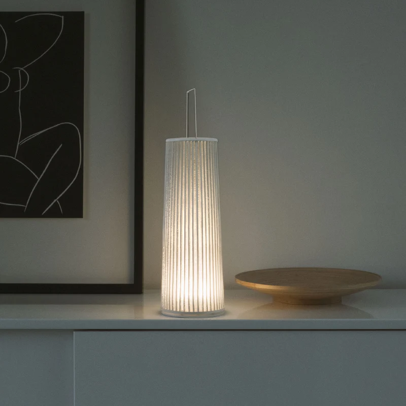A-emotional light Hipatia Portable Lamp