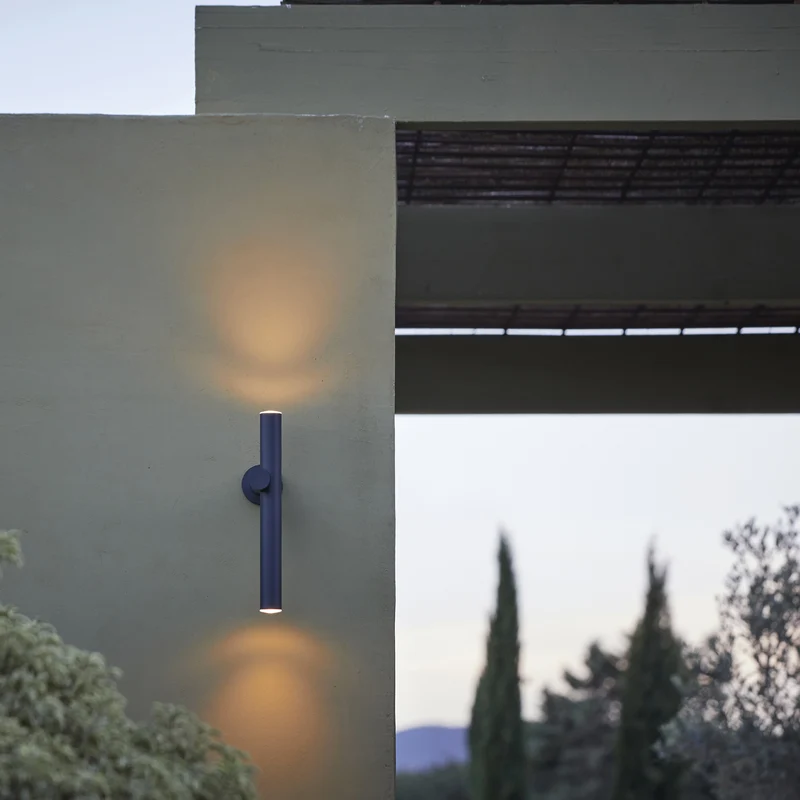Estiluz Tik Outdoor Up & Down Wall Lamp