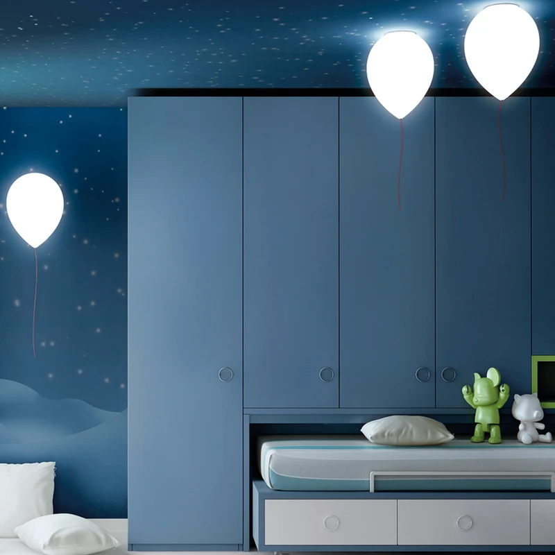 Estiluz Balloon Wall Lamp