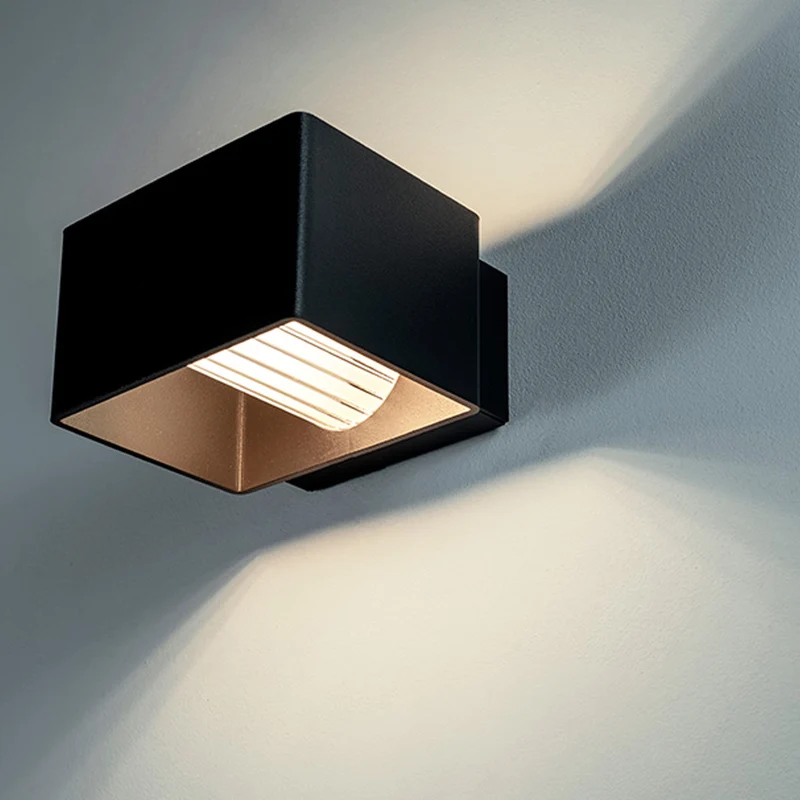 Estiluz Frame Outdoor Wall Lamp