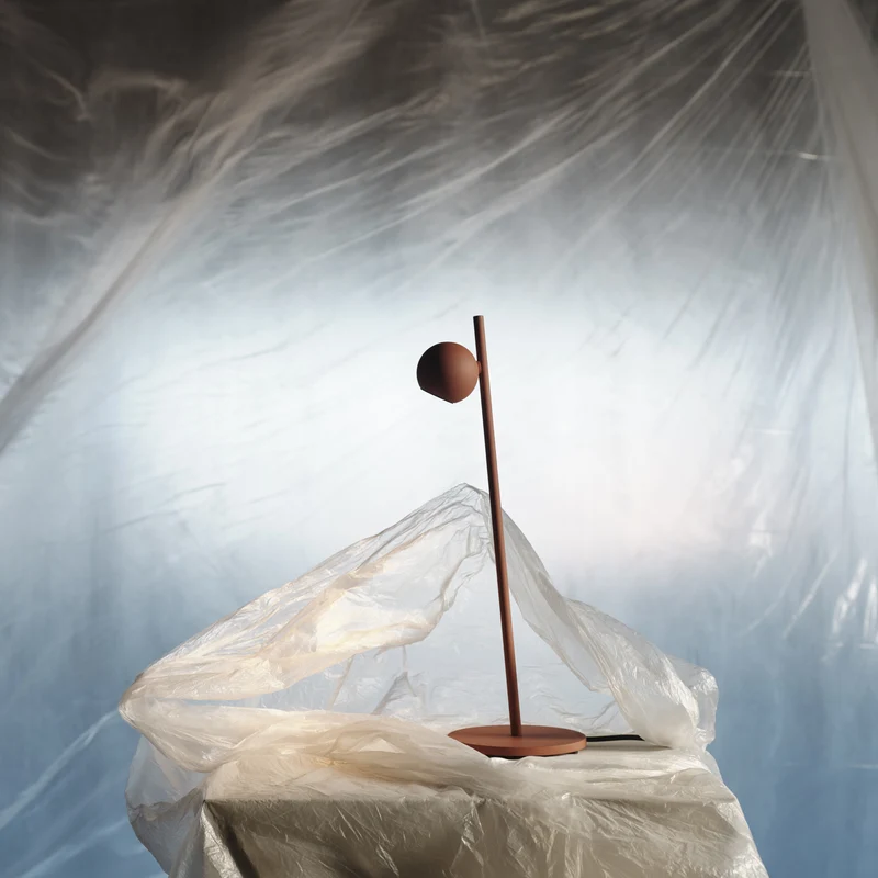 Estiluz Compass Table Lamp