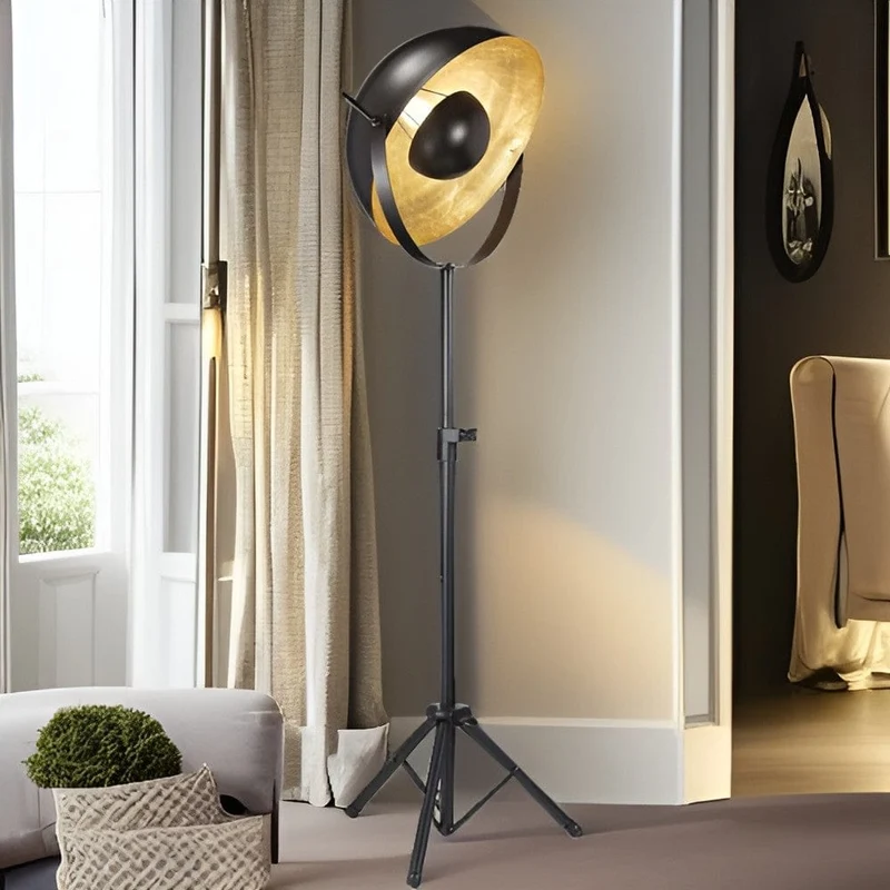 Lampe Sur Pied Noir Et Dore