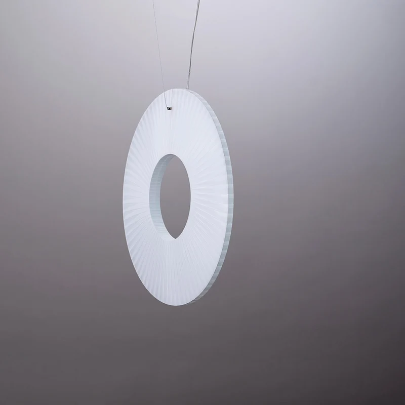 10 HEURES 10 Iris Vertical Pendant Lamp