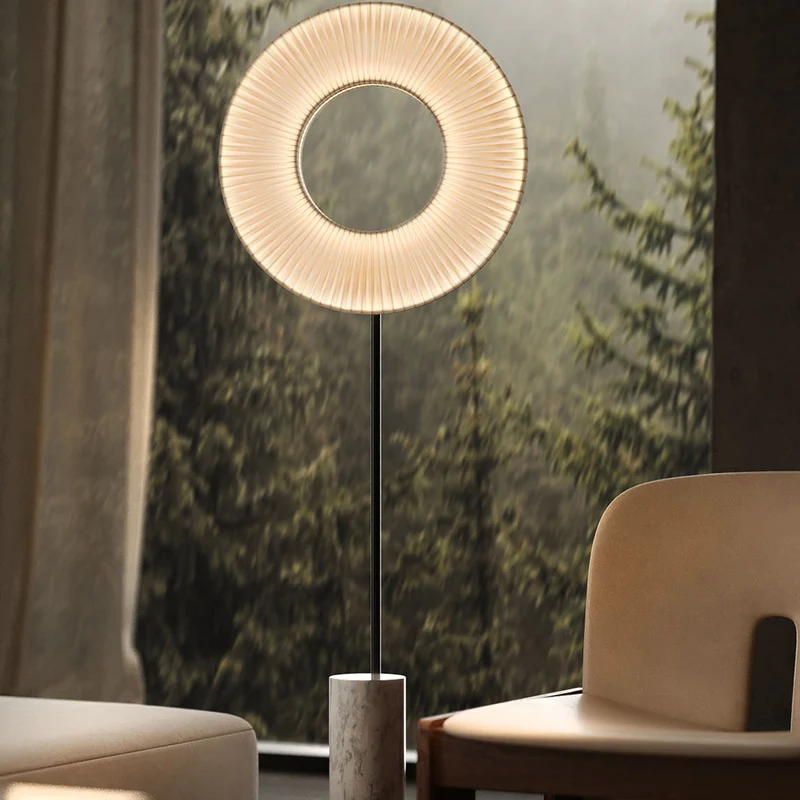 10 HEURES 10 Iris Totem Floor Lamp