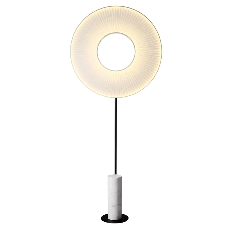 10 HEURES 10 Iris Totem Floor Lamp