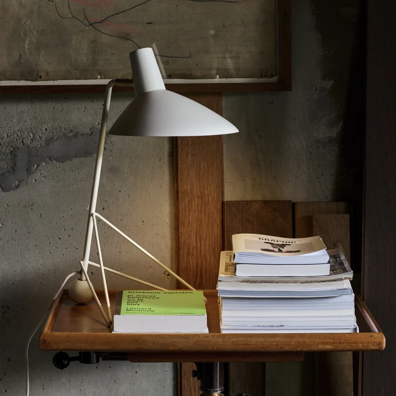&Tradition Tripod HM9 Table Lamp