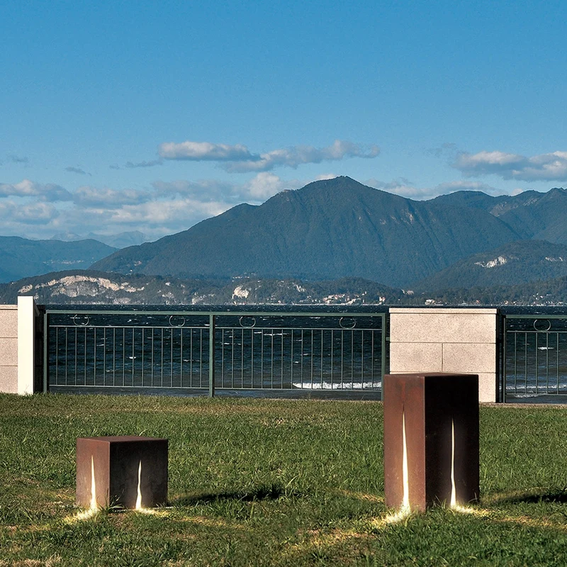 Artemide Granito LED Outdoor Floor Lamp