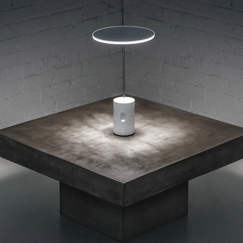 Artemide Sisifo Table Lamp