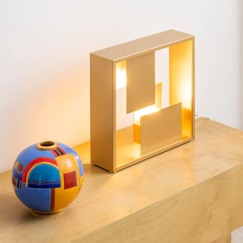 Artemide Fato Table / Wall Lamp