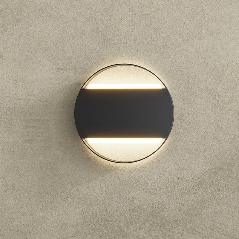 Beneito Faure Clos Switch Outdoor Light