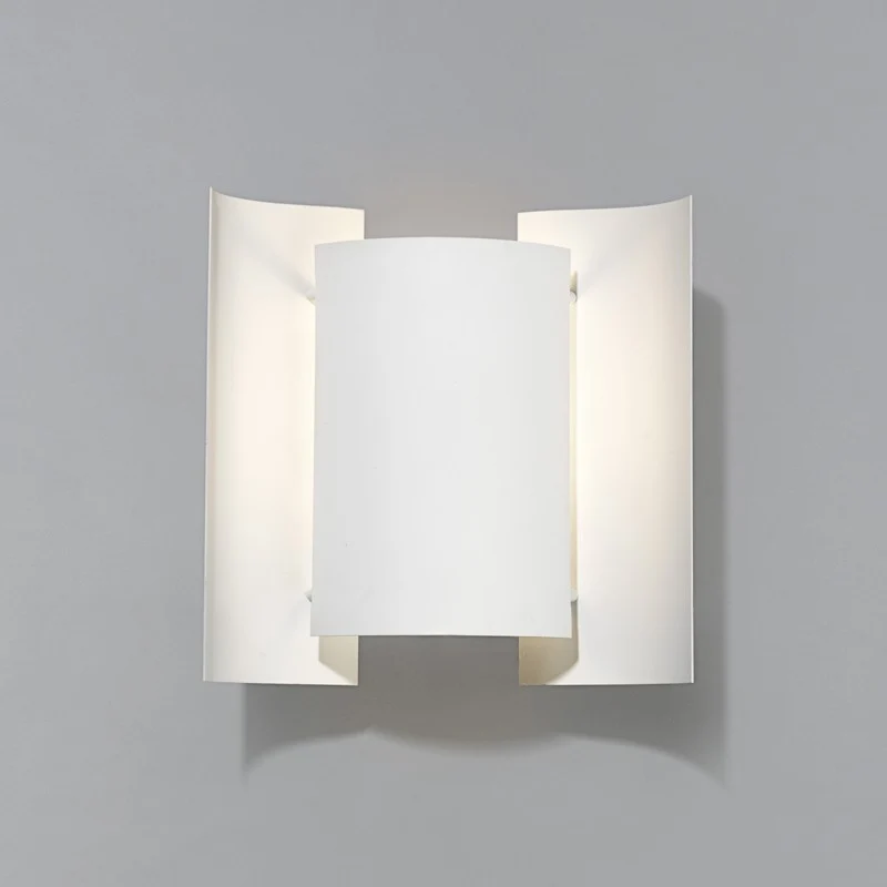 Northern Butterfly Wall Lamp
