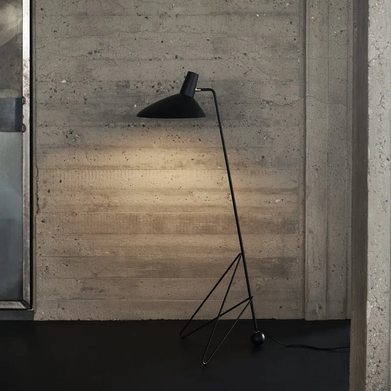 &Tradition Tripod HM8 Floor Lamp