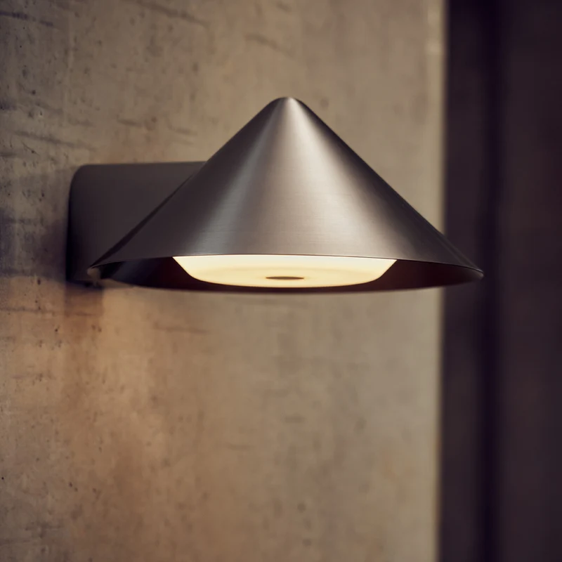 Frandsen Grasp Wall Lamp