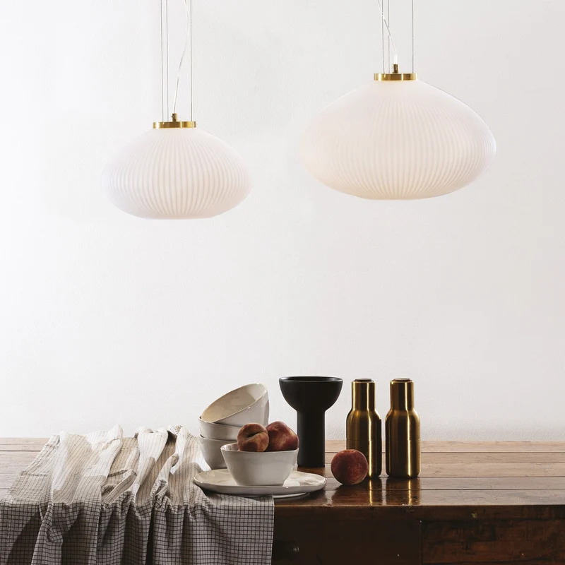 Suspension Table A Manger